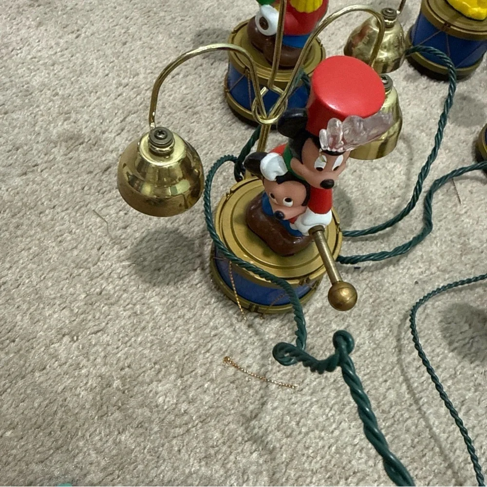 Disney Mickey marching band works but damaged